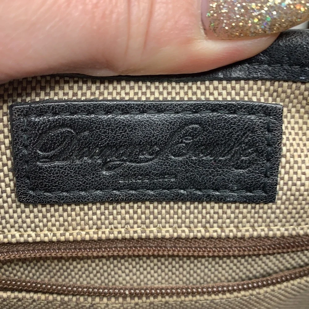 Dooney and Bourke PEBBLE GRAIN LOGO LOCK  BAG